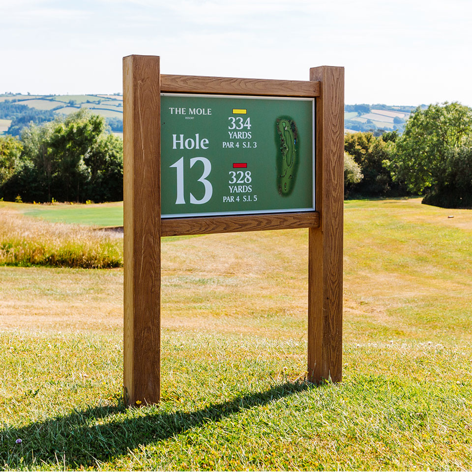 Isitwood Golf Signage