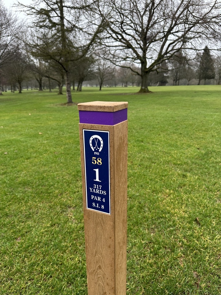 Luffenham Heath Golf Club Isitwood Single Post Tee Sign