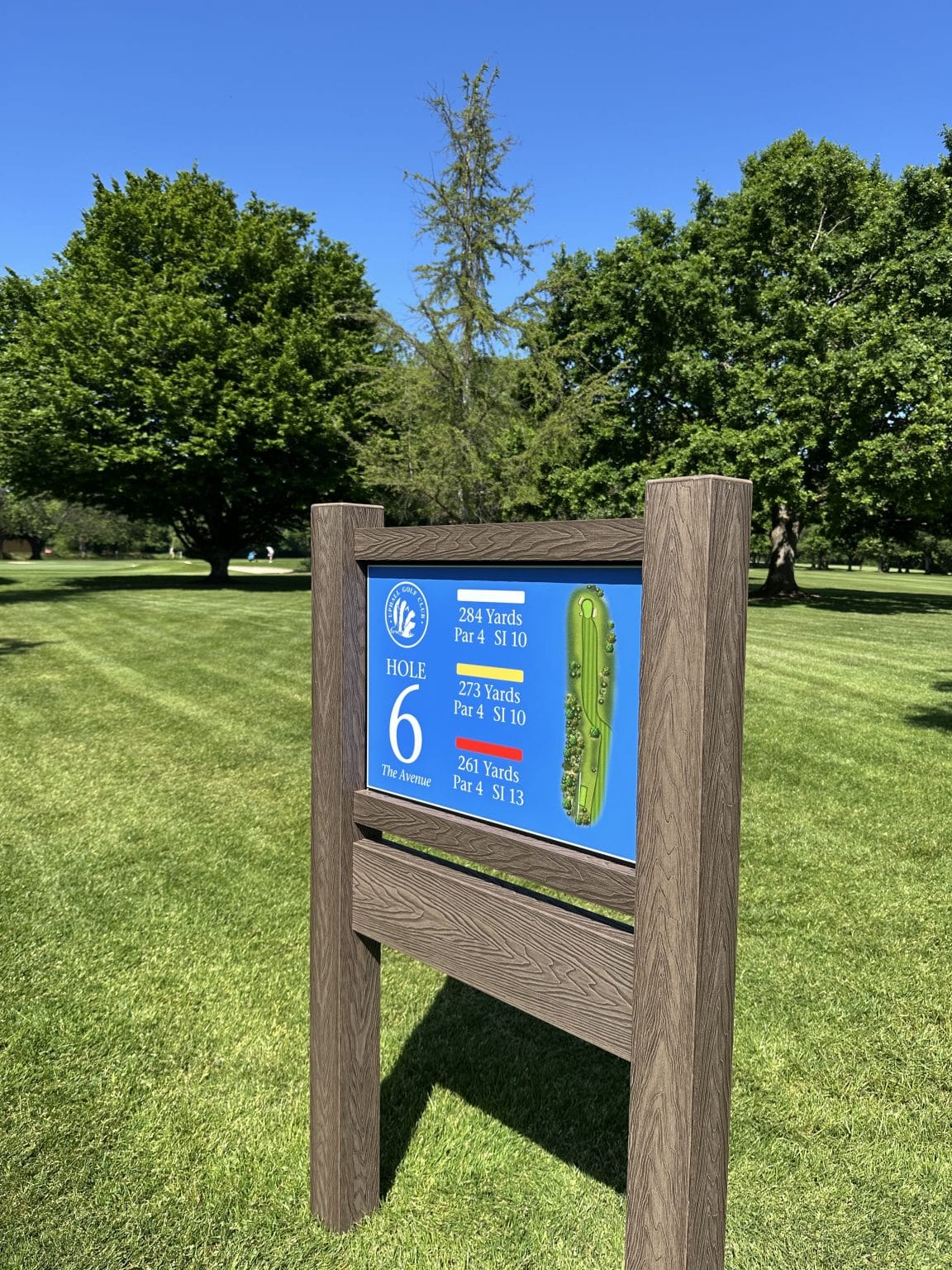 Elevating golf courses with bespoke signage solutions - Ken White Signs